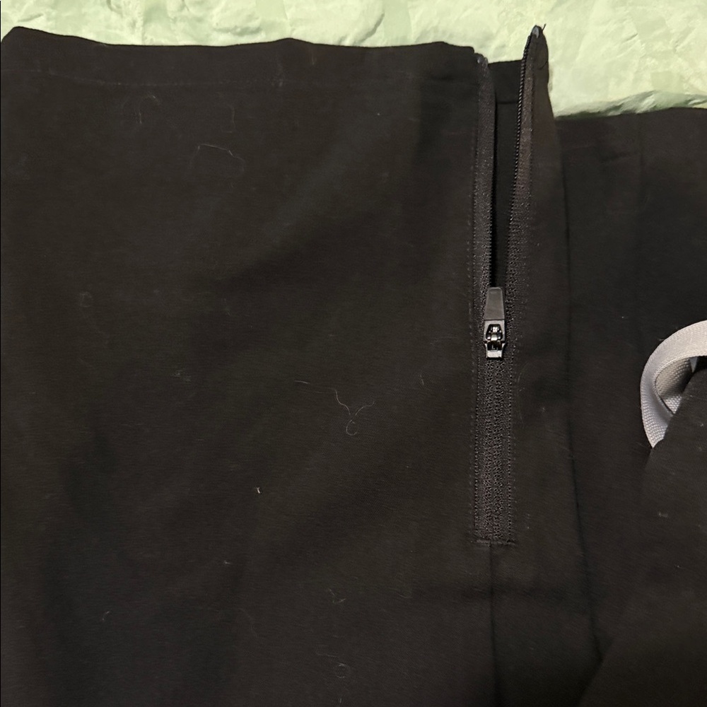 Figs black pants - Picture 3 of 4